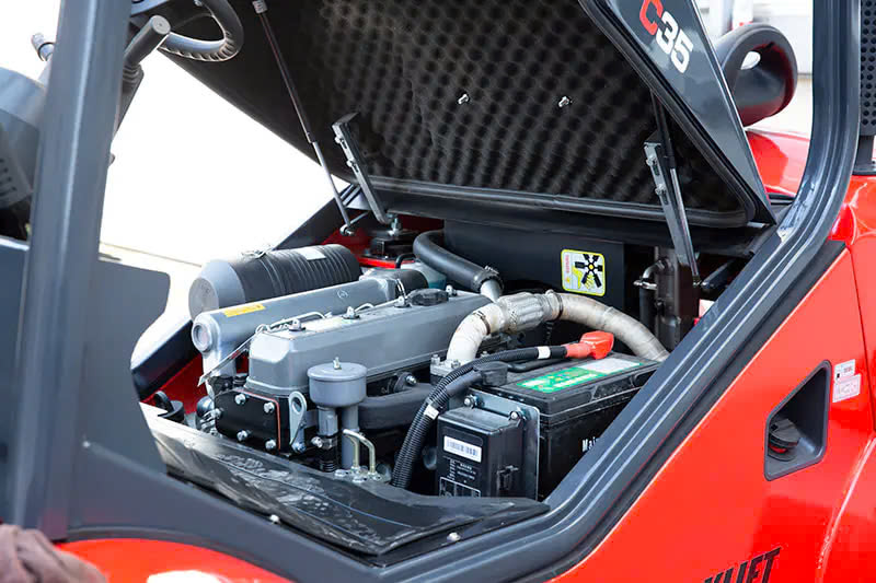 Double Deep Reach Truck