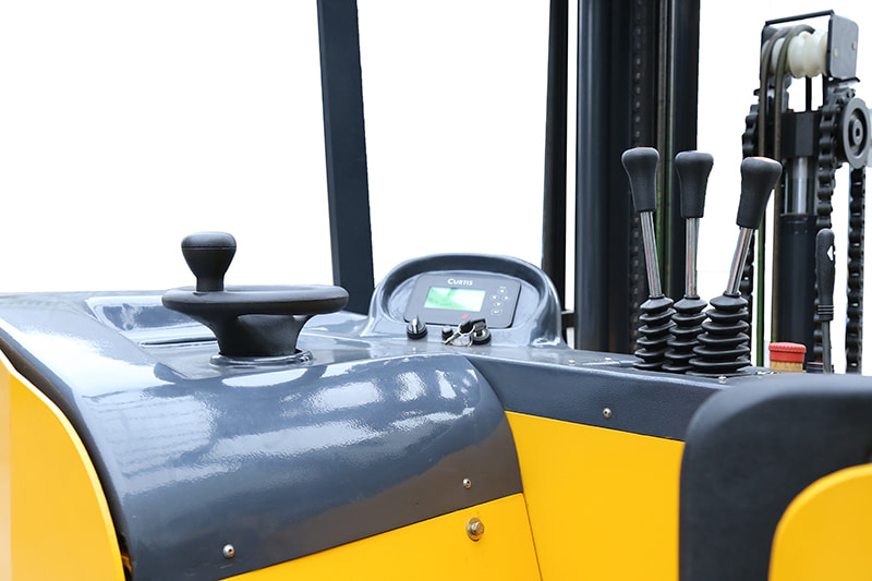 Reach Truck (Stand in)